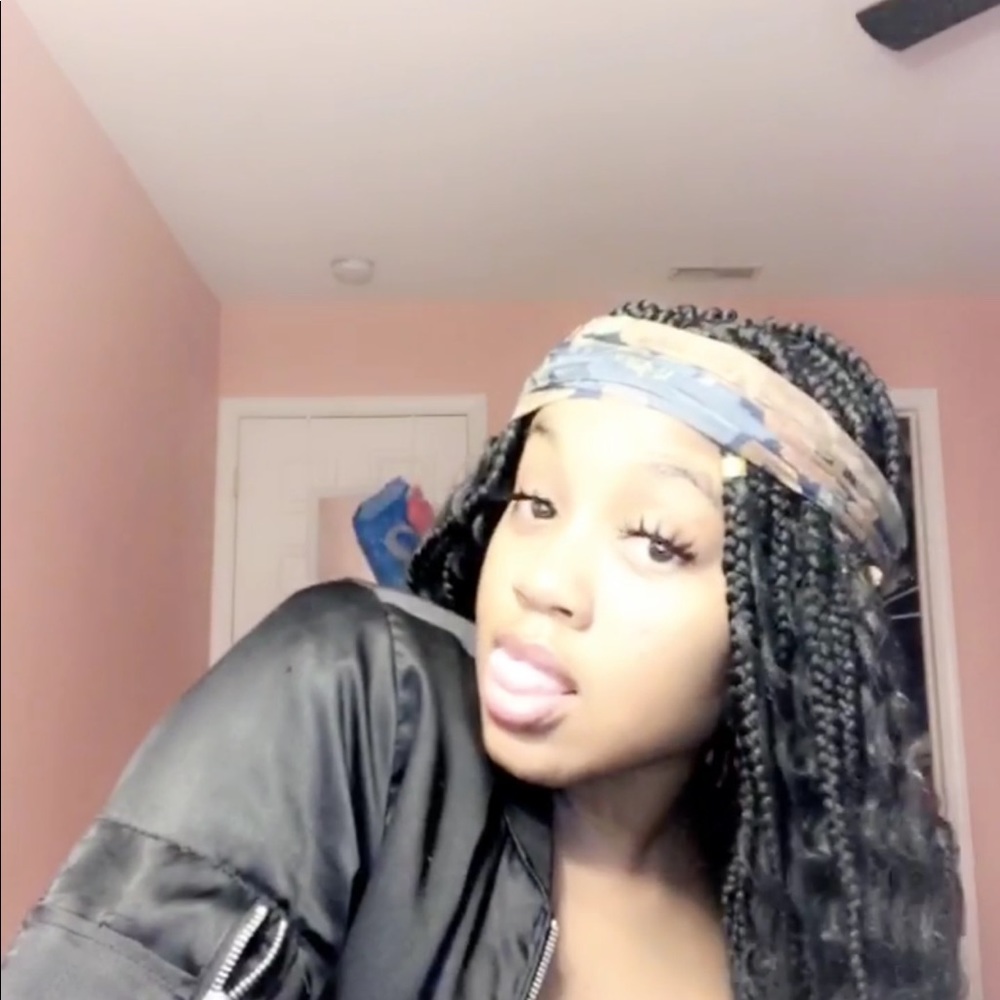 Meet your Posher, Kierra